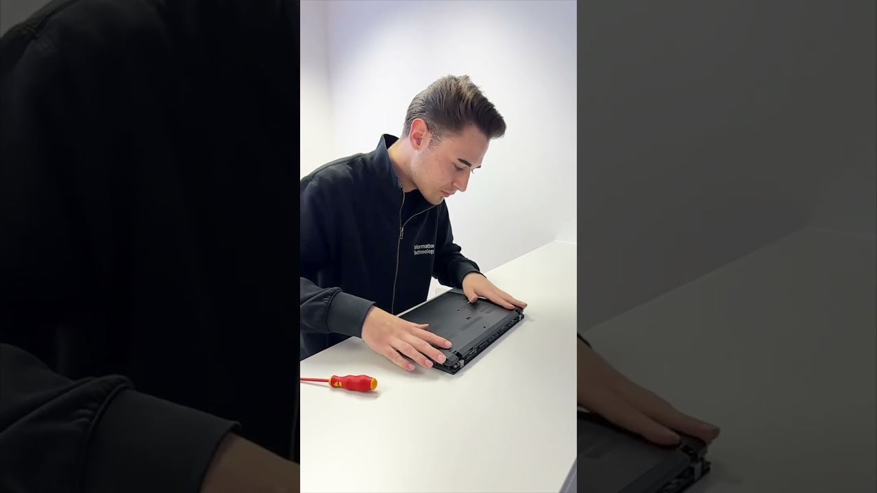 YouTube Thumbnail IT- Systemtechniker:in (Thumbnail)