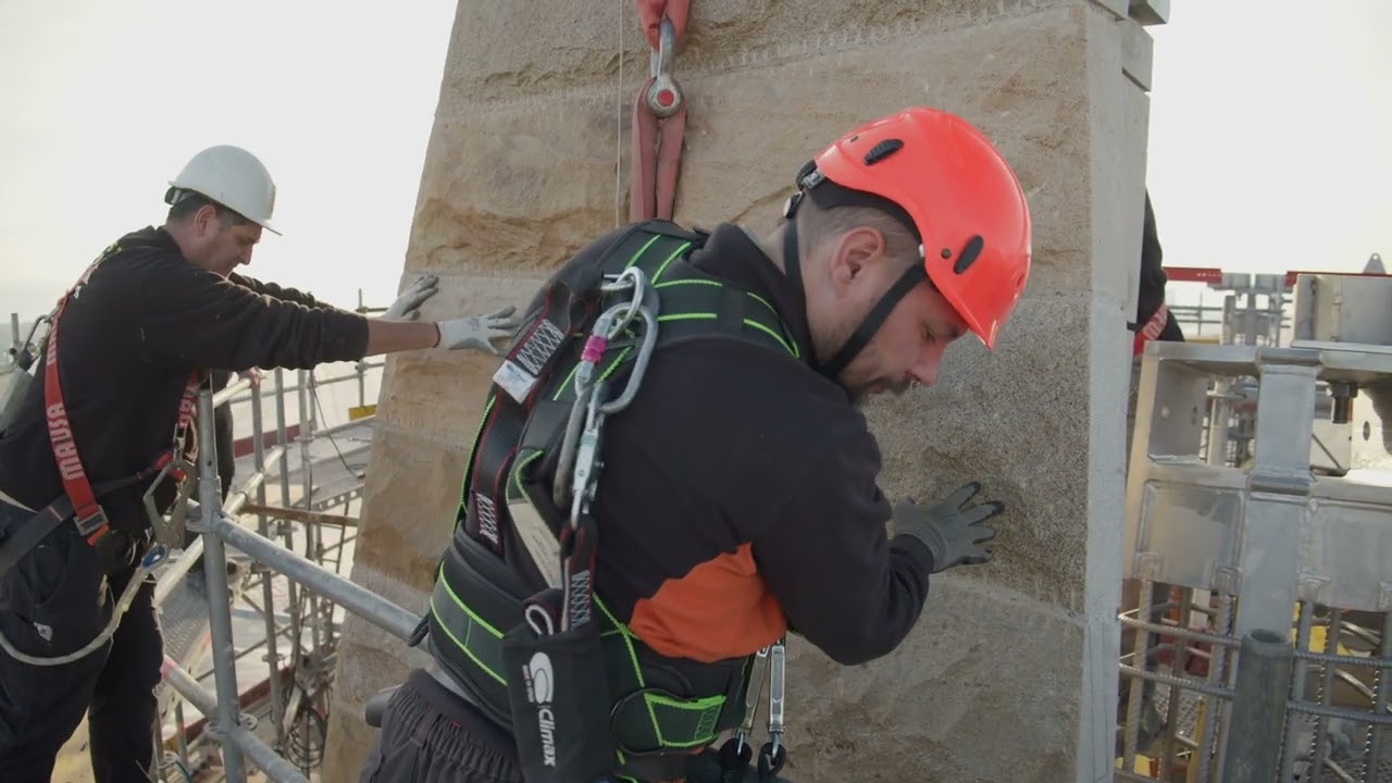YouTube Thumbnail Sagrada Familia - Level 12 construction process (Thumbnail)
