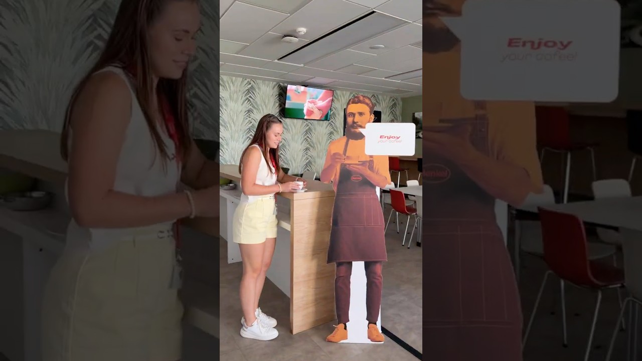 YouTube Thumbnail Prague Office Tour (Thumbnail)