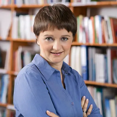 Mirella Panek-Owsiańska