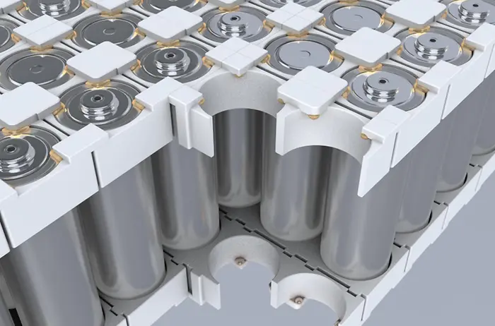 Battery modules with cylindrical cells are constructed with Covestro’s Bayblend® material and efficiently assembled with Henkel’s Loctite adhesive. 