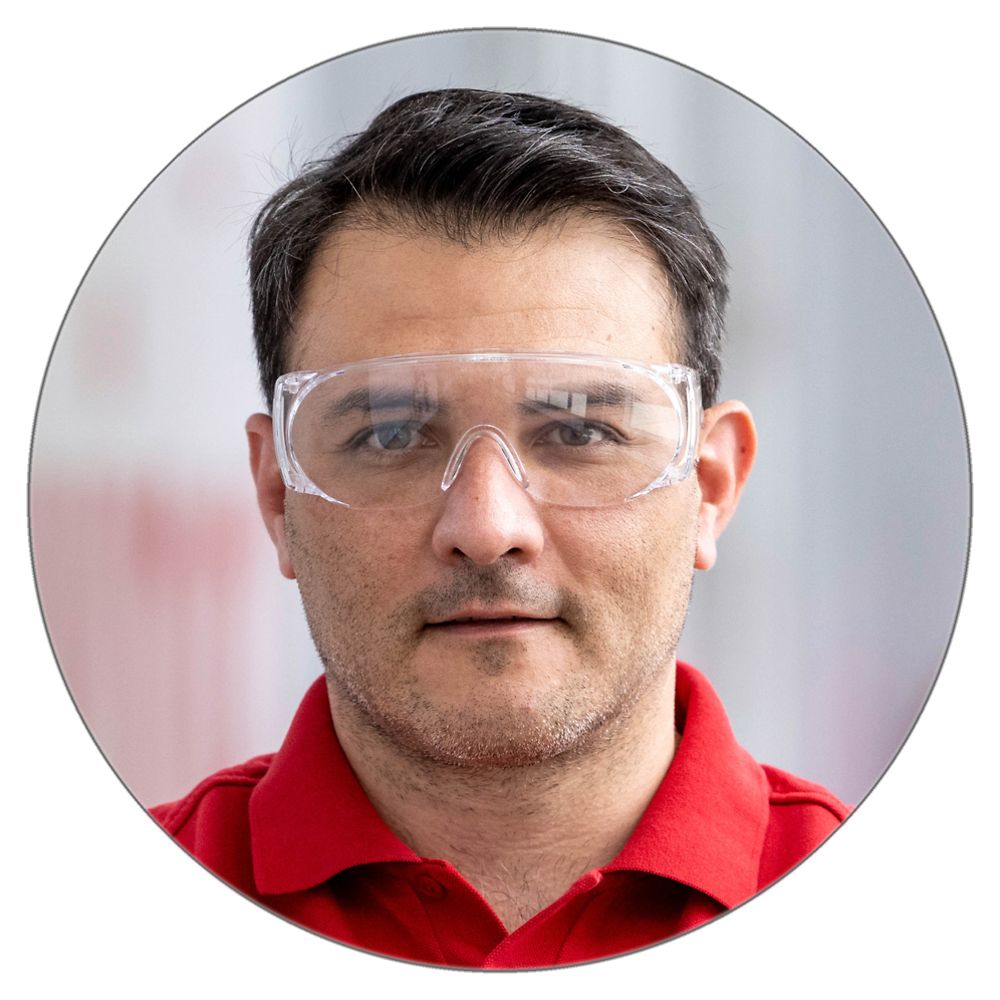 Carlos Beristain, site manager at our Laundry & Home Care production in Düsseldorf
