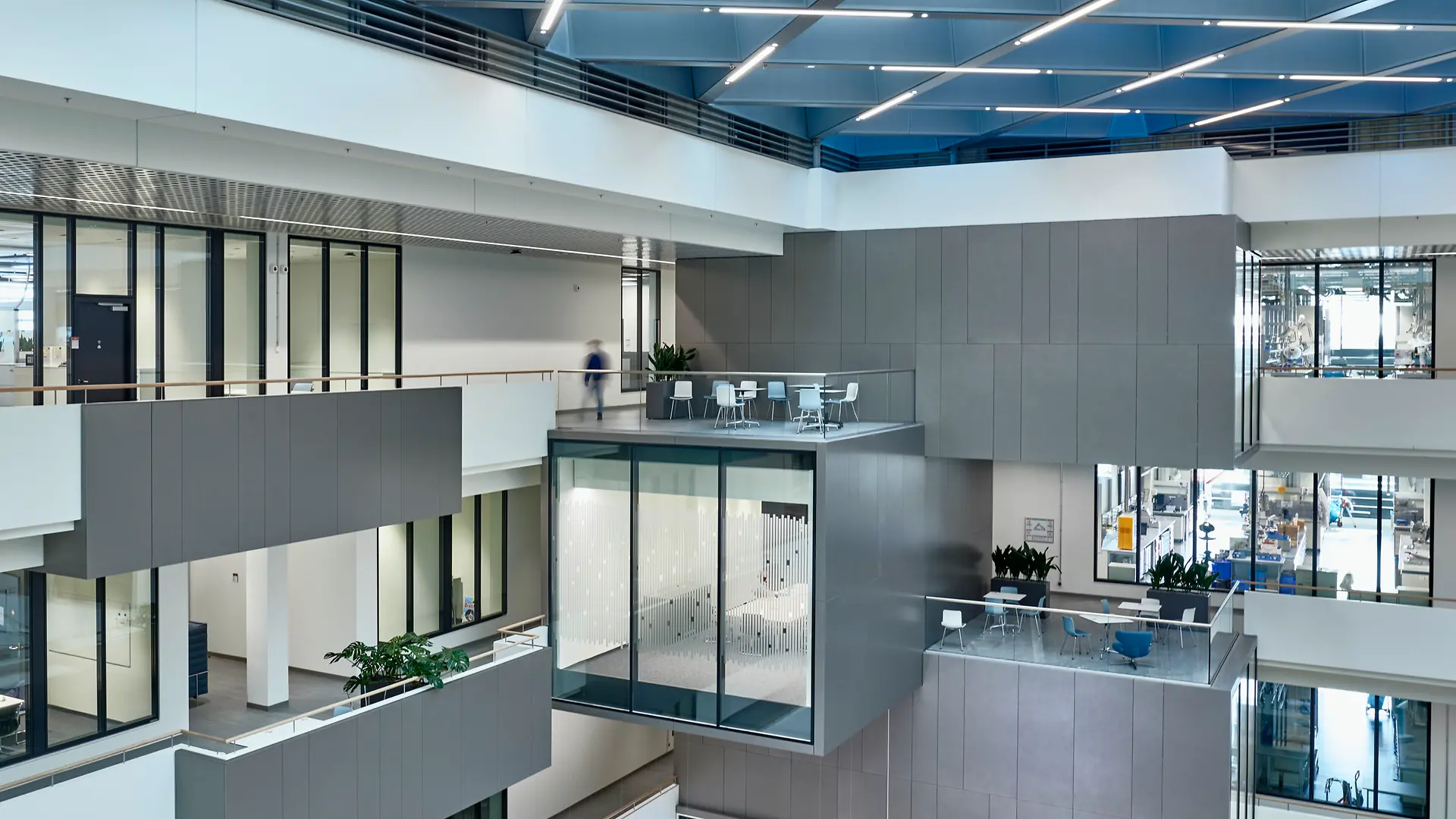 photo-inspiration-center-duesseldorf-atrium-meeting-rooms