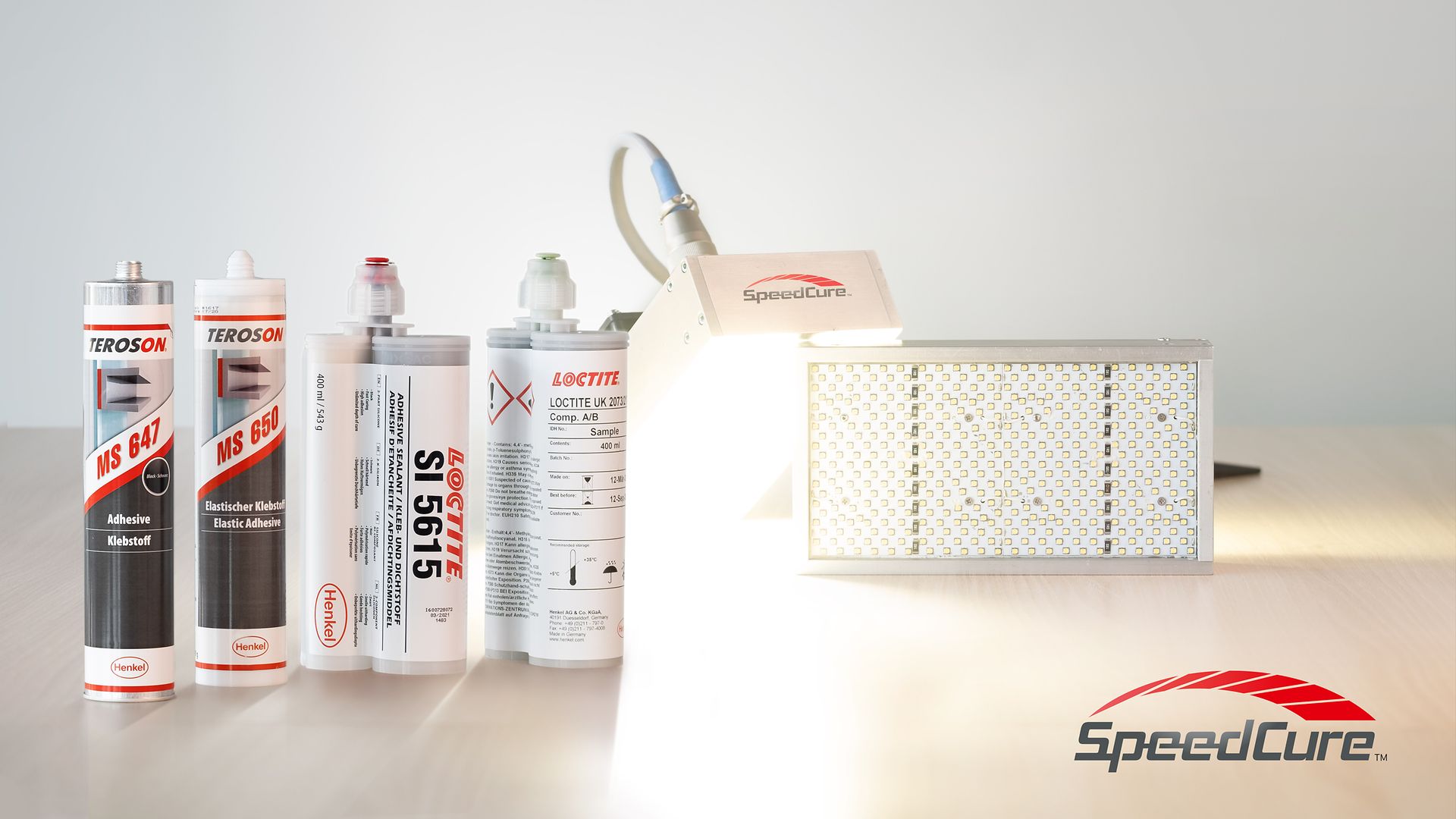 
SpeedCure light and adhesive solutions bring more accurate bonding even on narrow bonding areas or free-form shapes and deliver higher efficiency in the manufacturer’s assembly process.