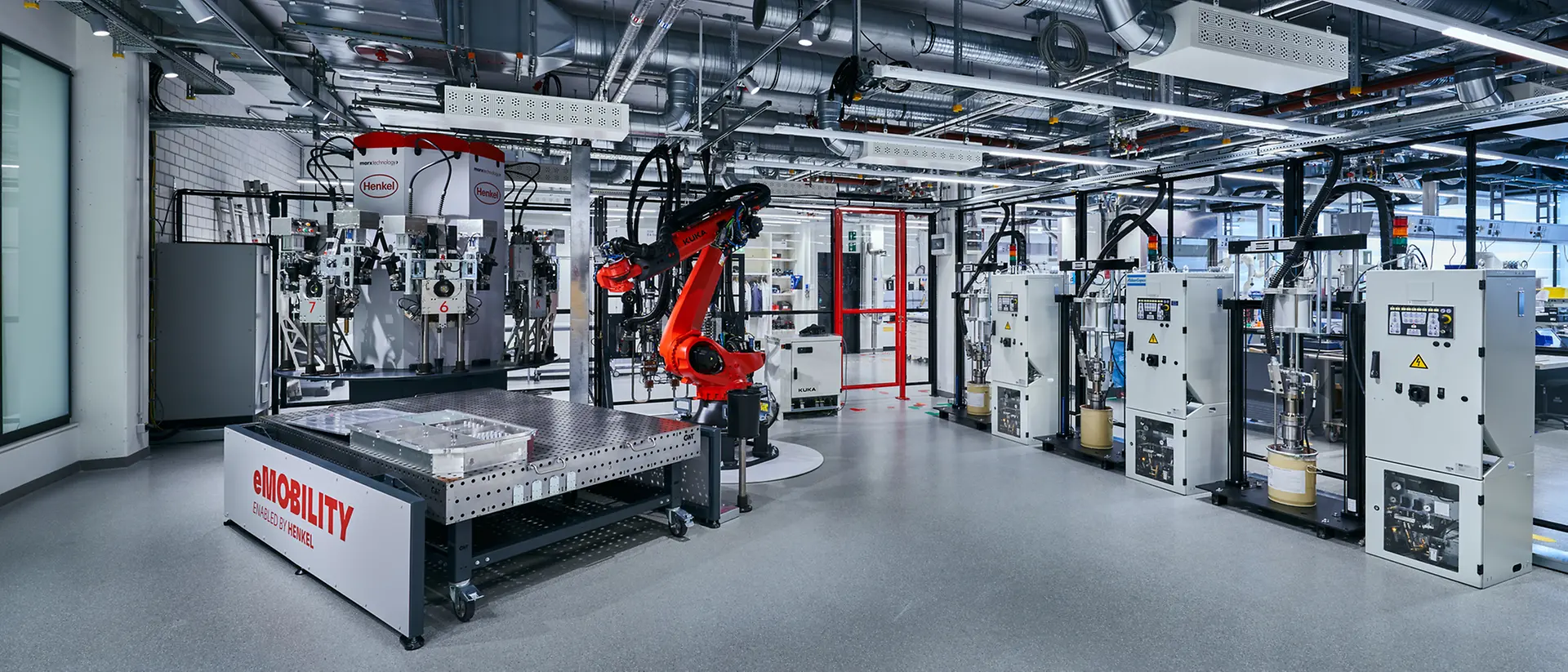 The Battery Application Center laboratory serves as an innovation hub for EV battery technology at the Inspiration Center Düsseldorf.