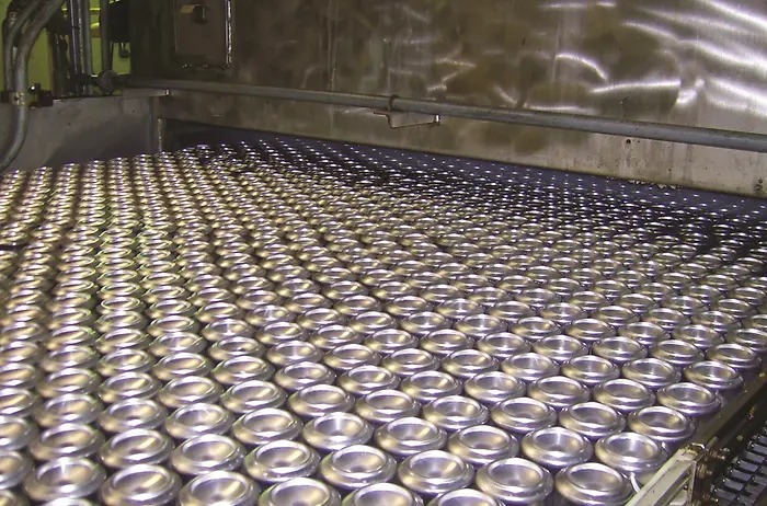 
Henkel has developed an innovative low temperature cleaner for aluminum beverage cans that are treated in traditional spray systems.