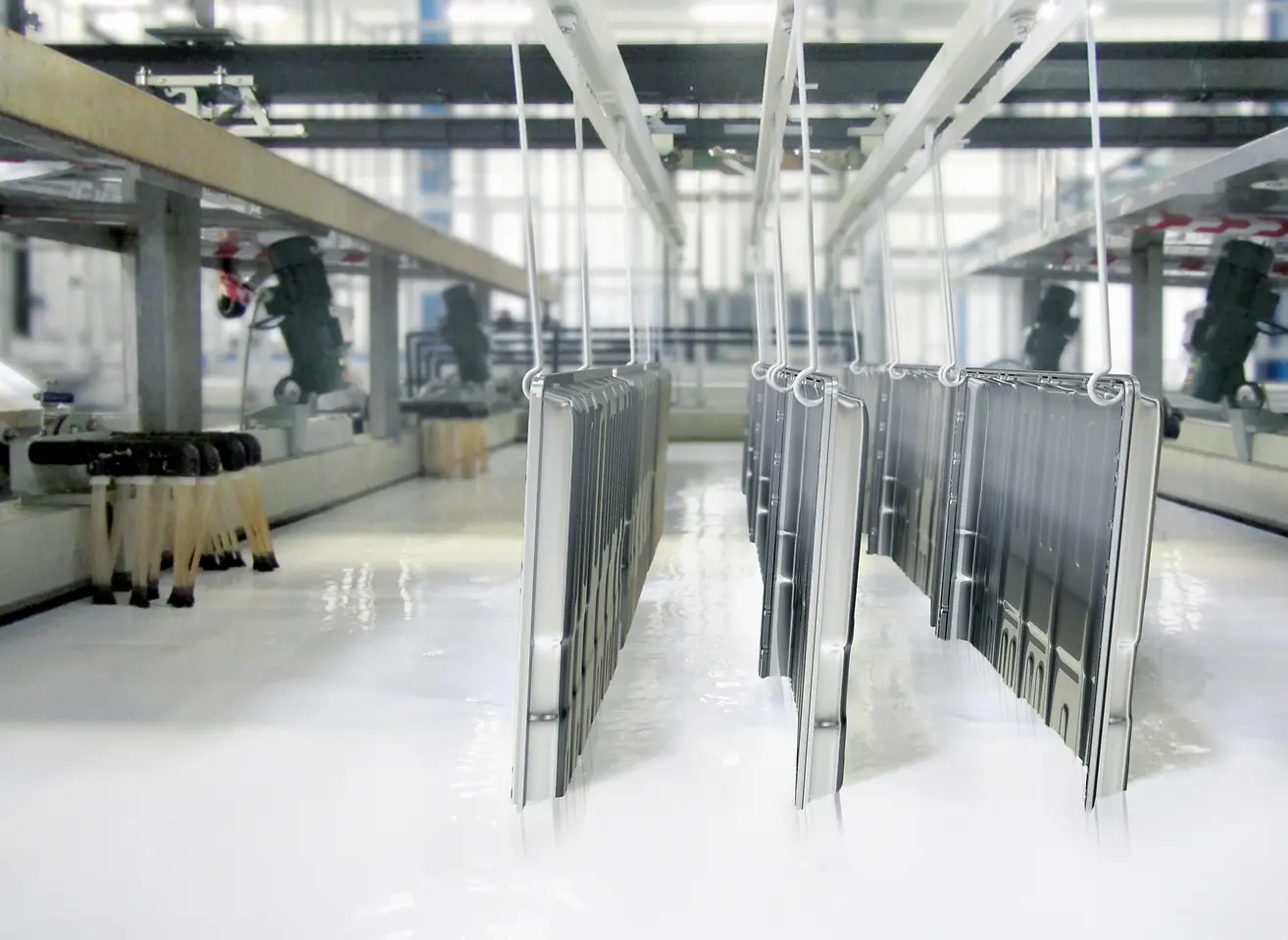 
Aluminum battery housing during the metal pretreatment process