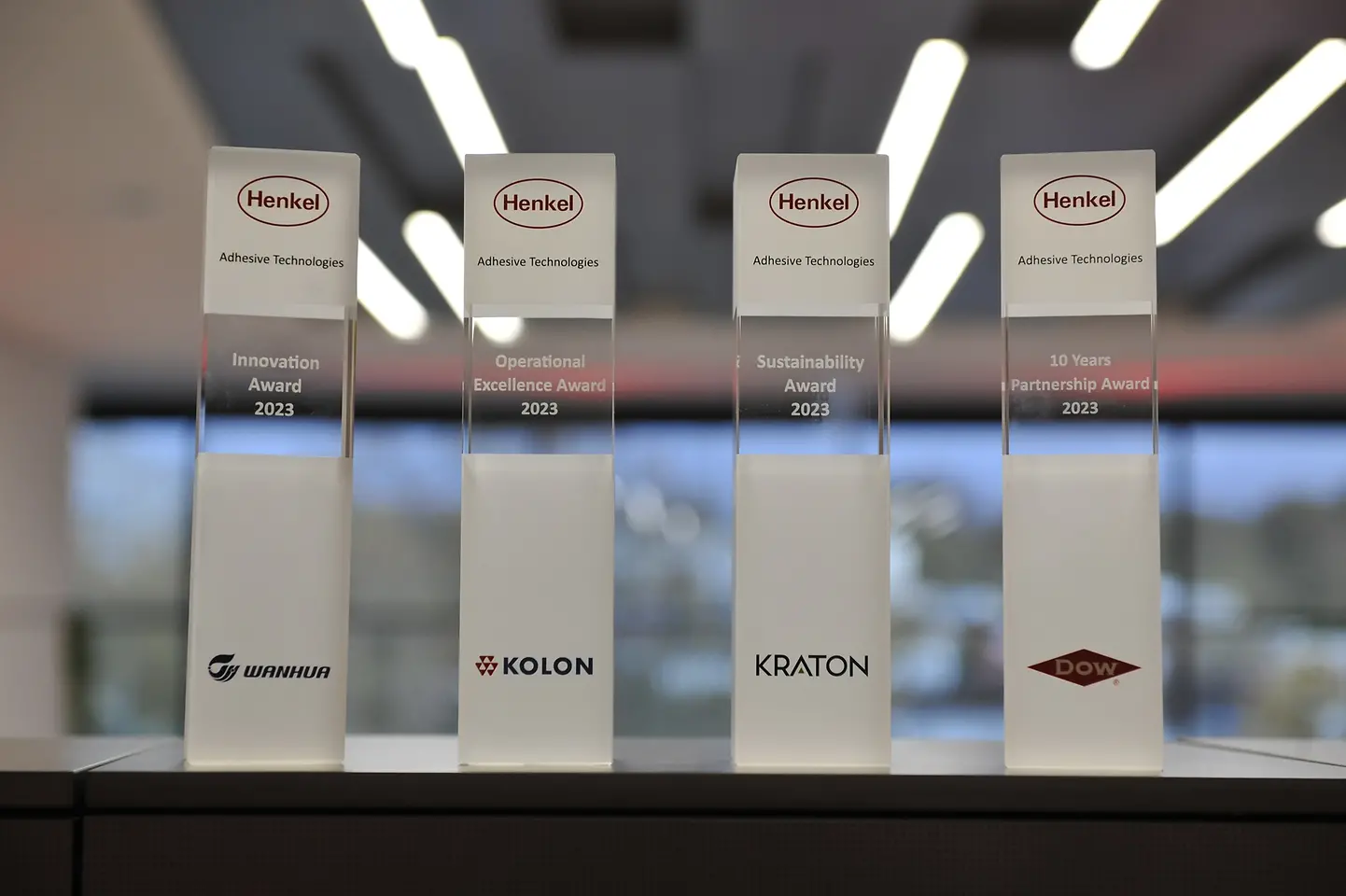 
Henkel has granted its Supplier Awards 2023 to Kraton, Wanhua and Kolon and recognized Dow with a special Anniversary Award.
