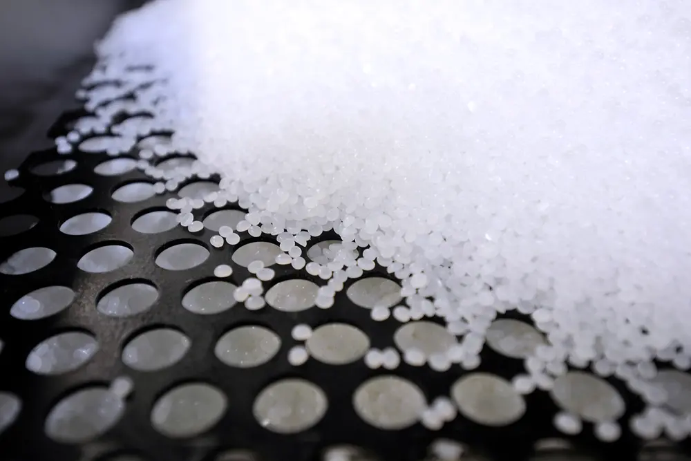 
Henkel and Sasol collaborate to deliver lower carbon emission adhesives 
