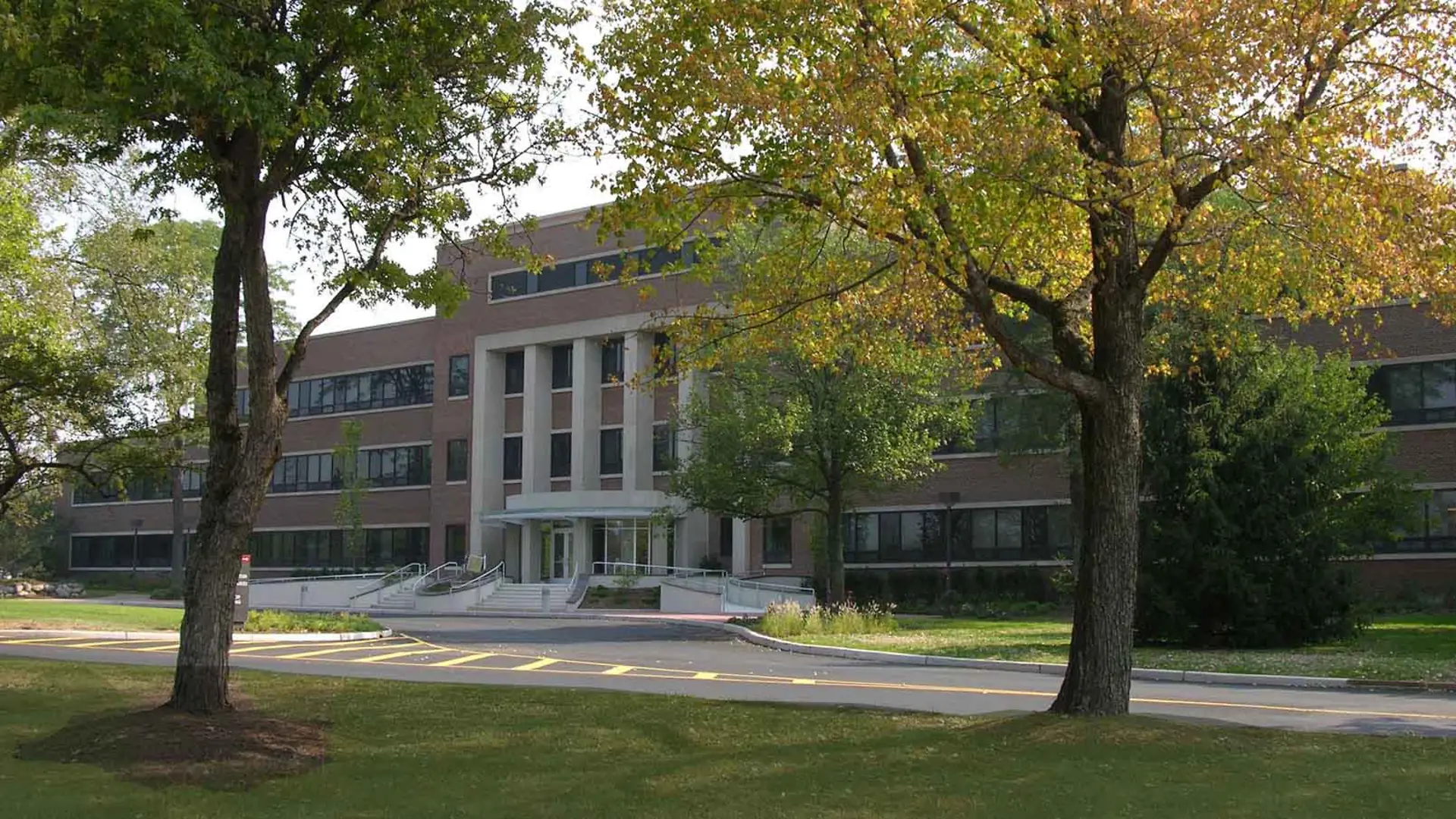 美國新澤西州布裡奇沃特的國民澱粉公司大樓（2008年） 