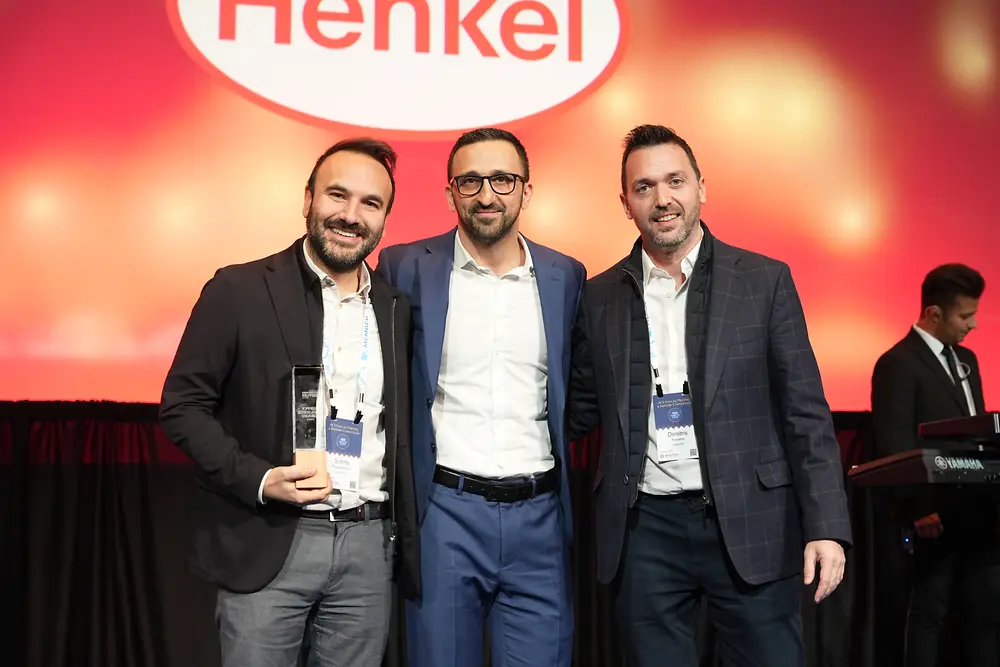 People with price on stage 