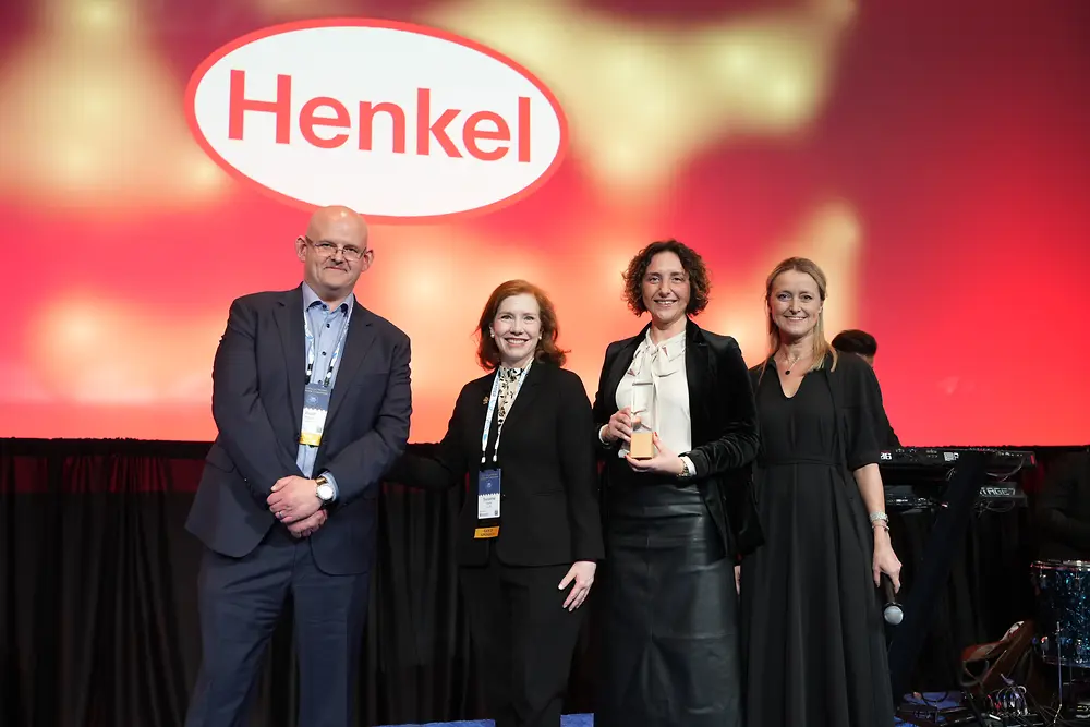 People with price on stage 