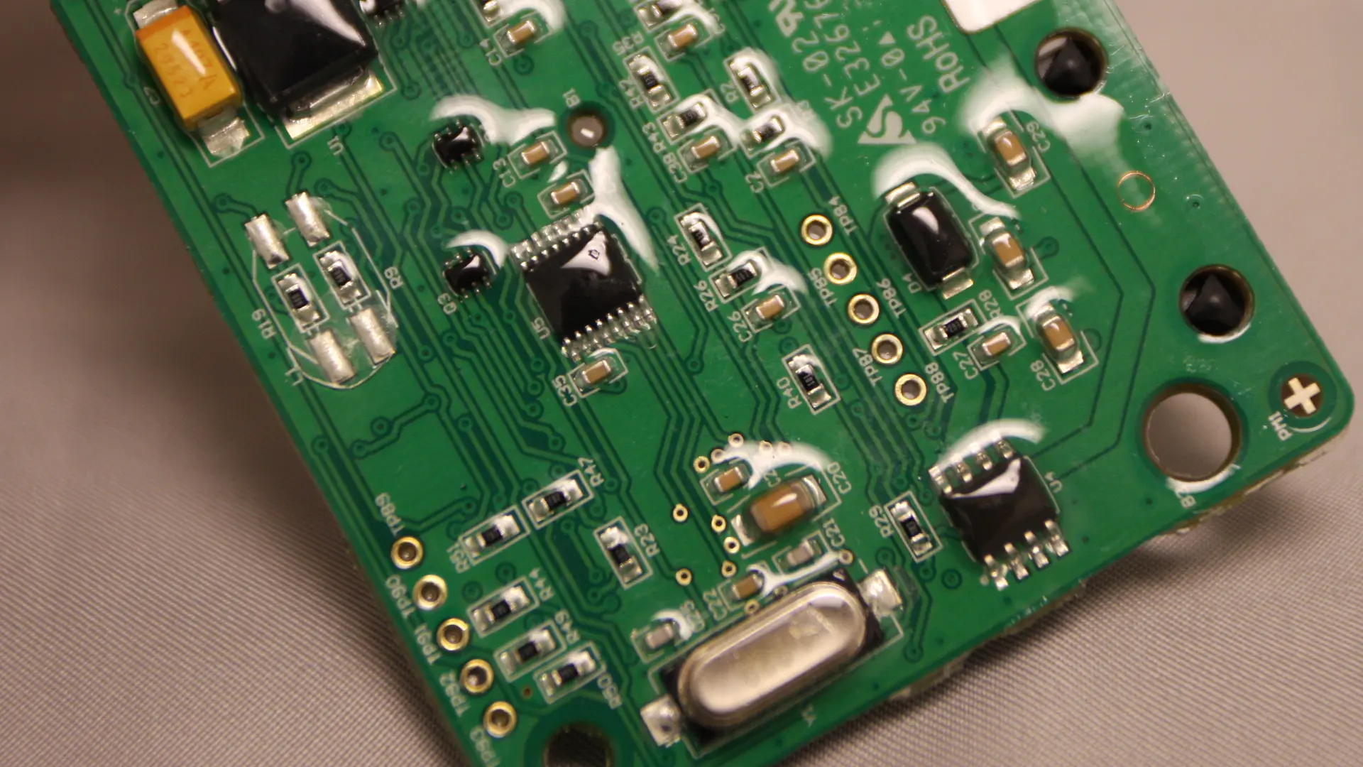 
Conformal coatings can help increase performance and product lifespan when applied to PCBs and other electronic components. 
