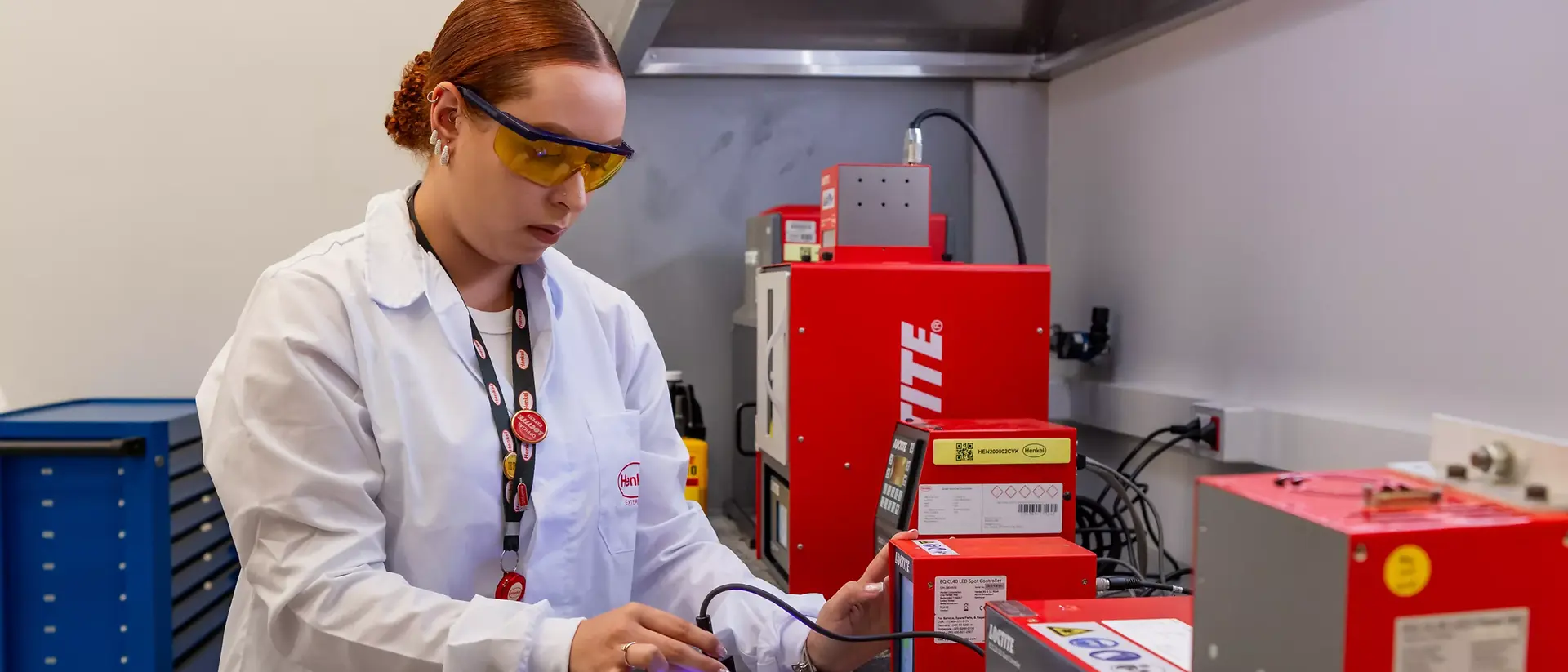 Lab technician in the equipment lab at the Inspiration Center Jundiaí