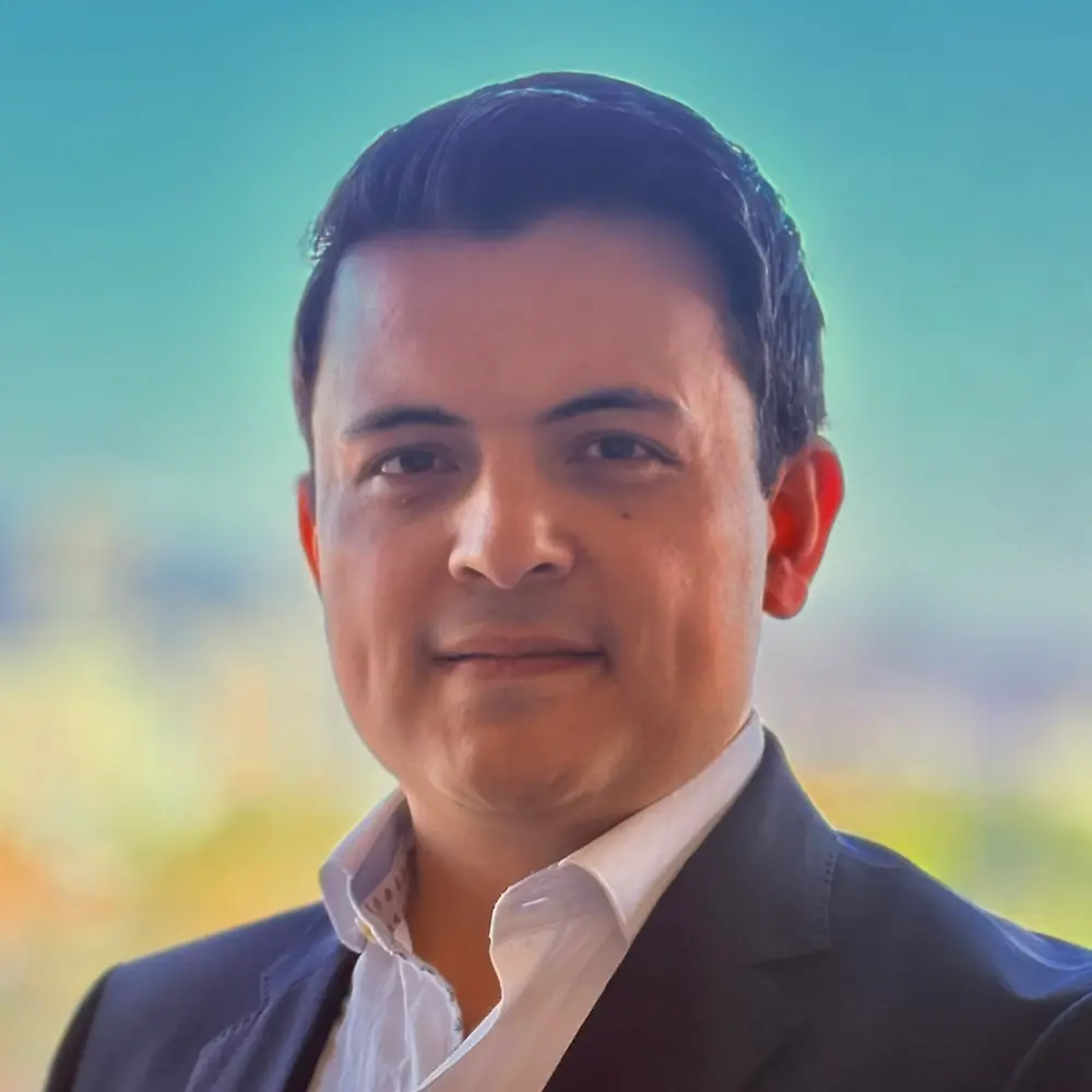 Portrait photo of Sebastian Cordoba, Process Manager Finance at Henkel in Mexico