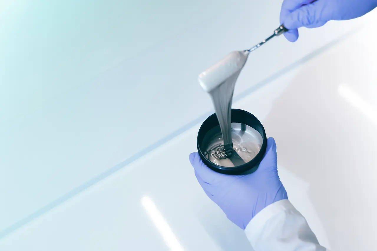 
Henkel's Loctite silver conductive inks are high-performance formulations designed to print electrical circuitry on flexible and rigid substrates. They deliver exceptional electrical and thermal conductivity, combined with mechanical flexibility, stretchability, and chemical resistance. 