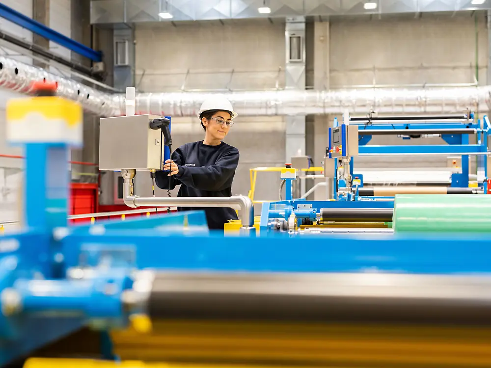 
Operator monitoring filmer line process