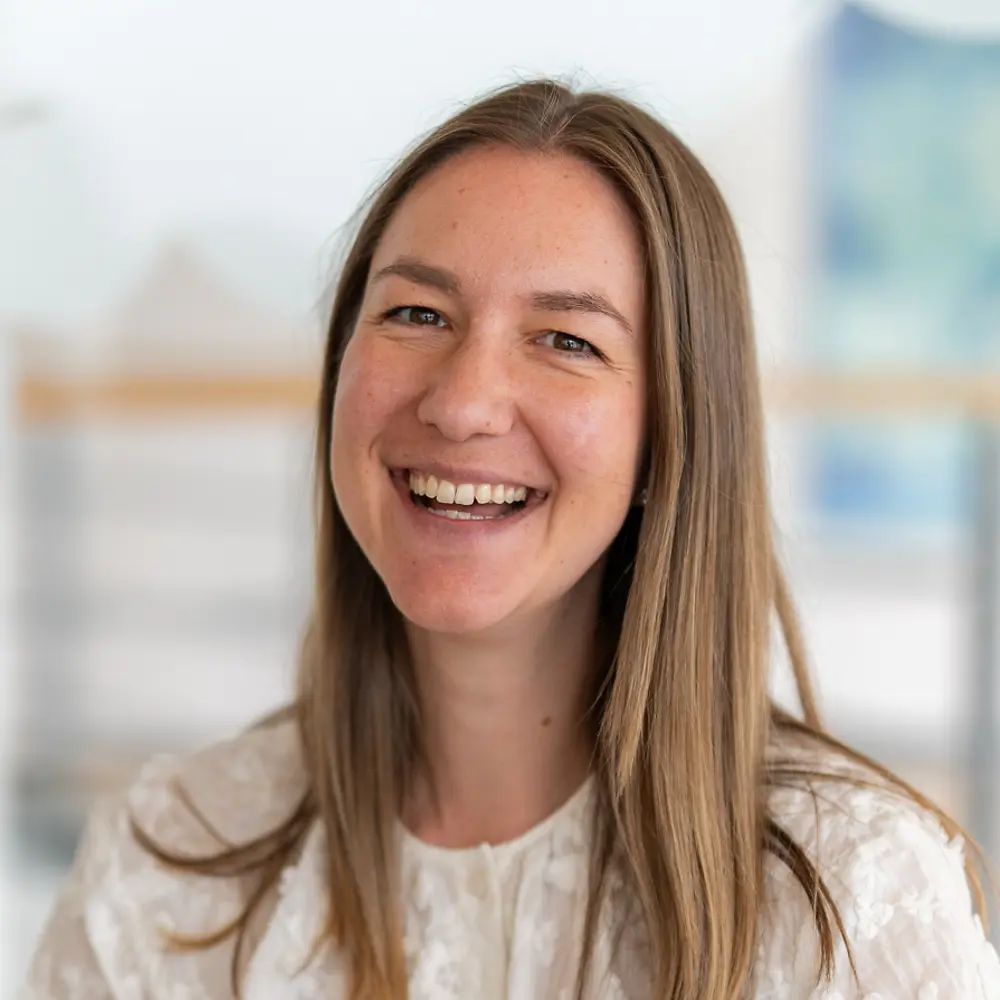 Portrait photo of Mareike Hofmann
