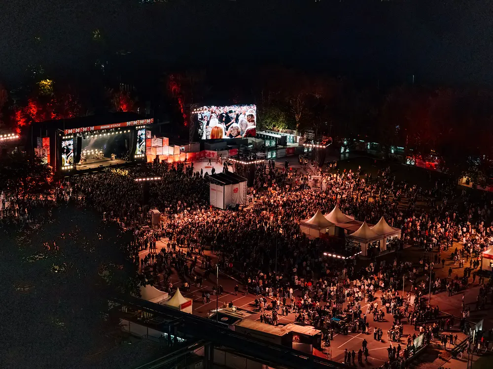 
Around 17,000 guests celebrated Henkel’s 150th anniversary at the company’s headquarters in Düsseldorf.