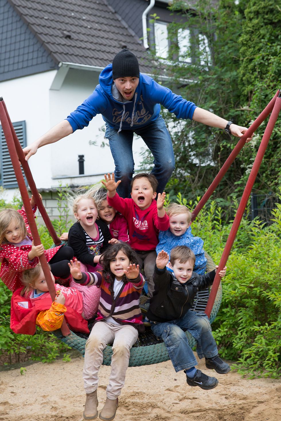 MIT Photo Competition 2014: Children on a swing set in a preschool parent's council in Germany