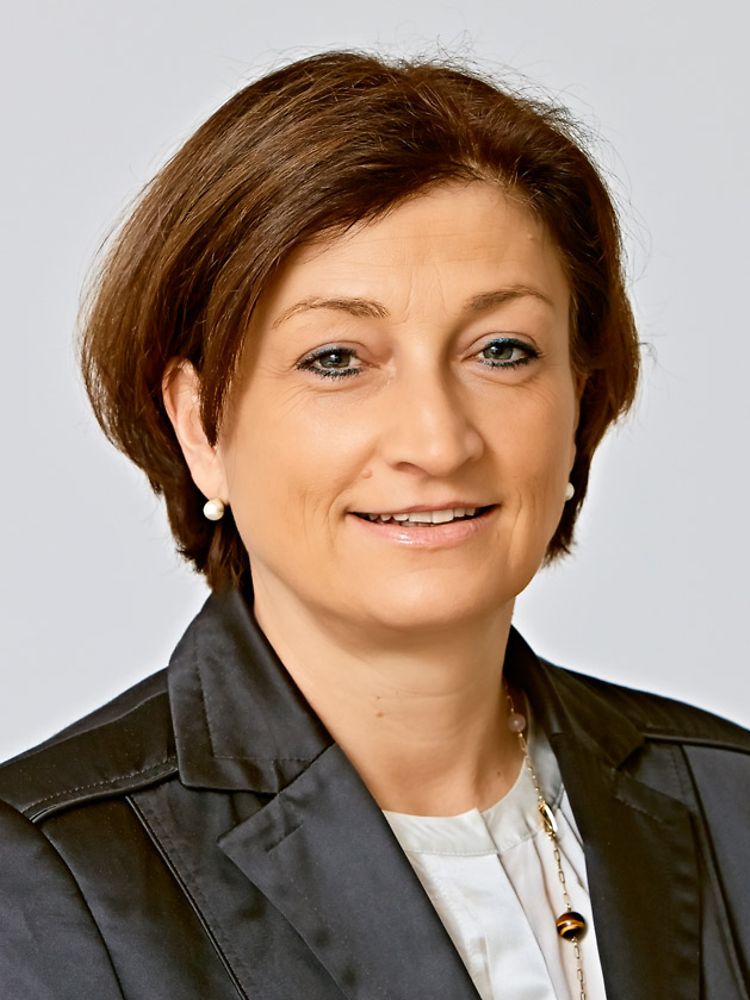 
Mag. Birgit Rechberger-Krammer, Henkel-Headquarters Düsseldorf - Vice President Marketing Home Care Dishwashing