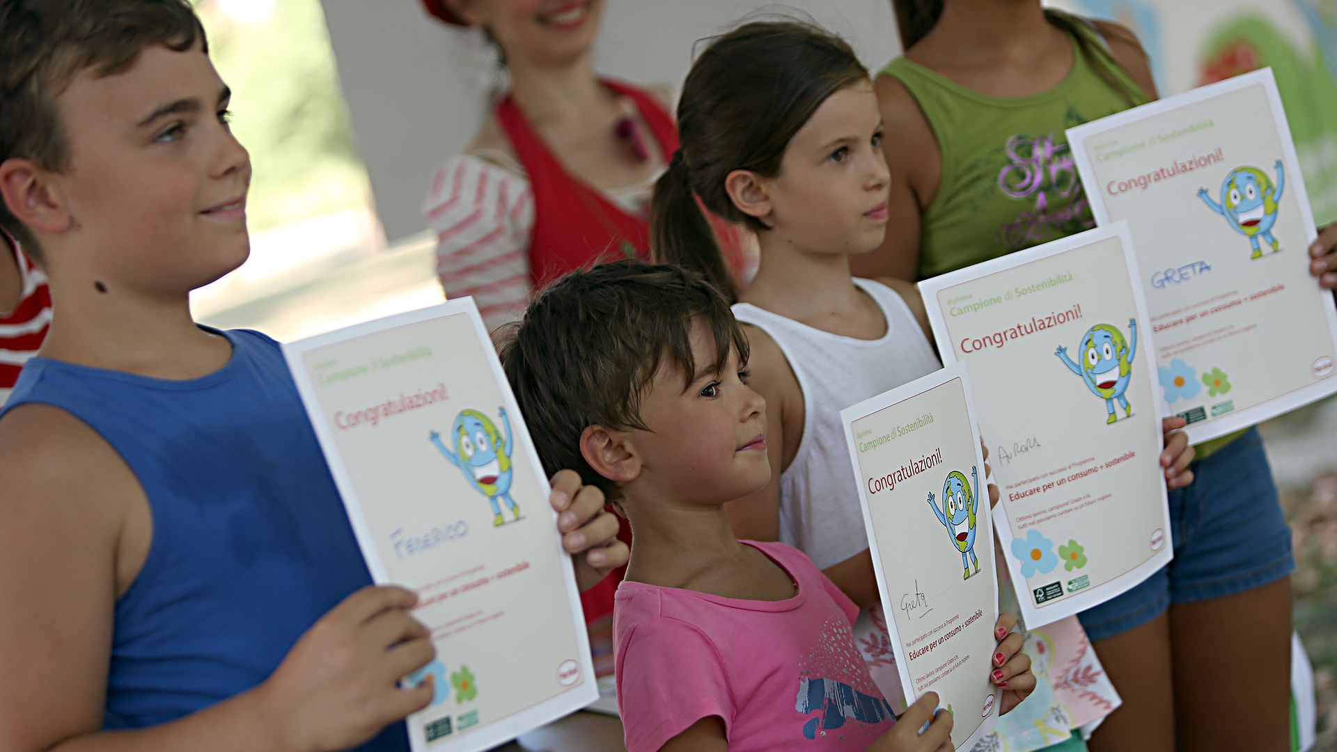 
Award Ceremony – Children receive sustainability certificates
