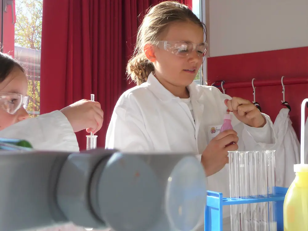 Child testing food containing starch