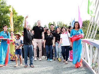 A team from Henkel Vietnam supported the building of a bridge for a local community in the An Giang Province