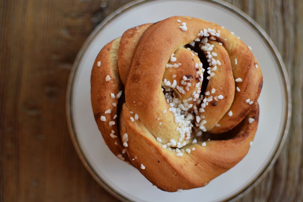 
Golden brown, buttery, sugary, spicy--who doesn’t feel relaxed when they think of biting into a warm kanelbullar?