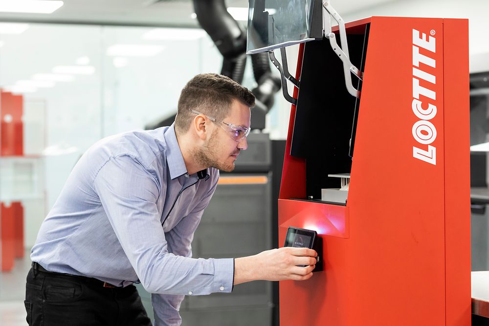 In the Henkel Innovation and Interaction Center in Dublin, Ireland, Loctite products are used for 3D printing.
