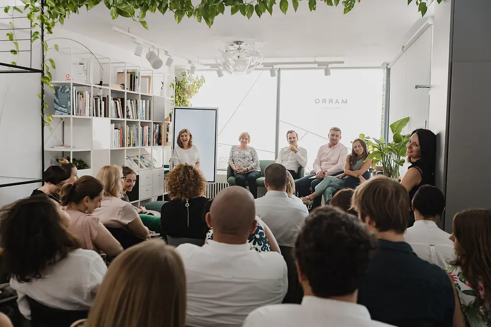 2019-08-Szczęśliwy pracownik poszukiwany.jpg